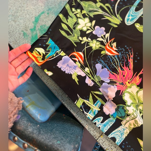 Psychedelic Coral Reef MuMu - Picture 7 of 12